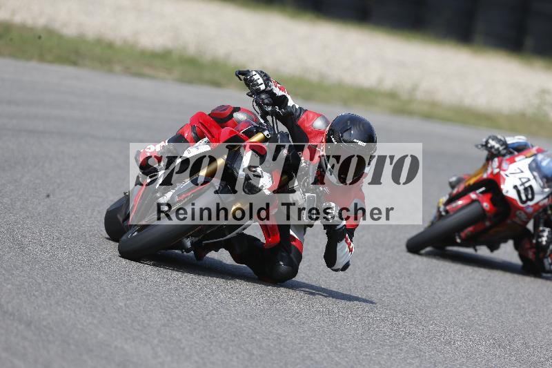 /49 26.08.2025 Cornu Master School ADR/rot-rouge/67